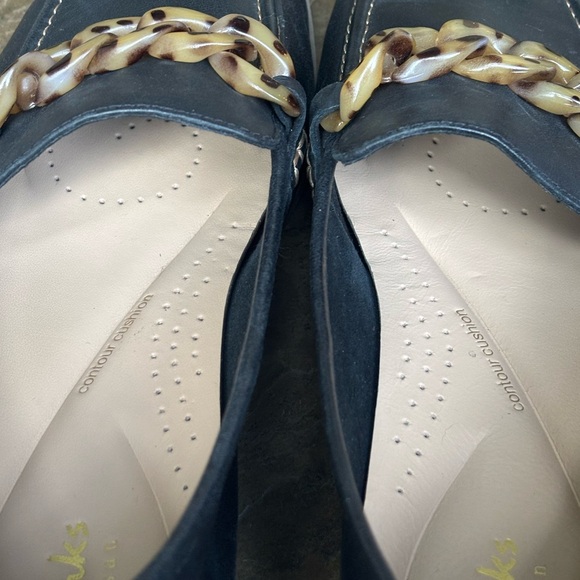 Clarks Sarafyna Iris Loafer - Picture 8 of 13